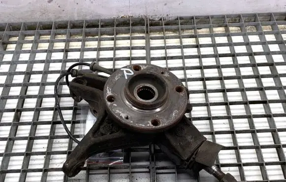 Citroen Berlingo Front wheel hub spindle knuckle 
