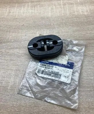 Hyundai Tucson JM Muffler mount bracket/holder 286582E000 SJ6138200