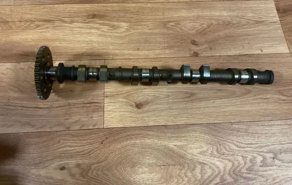 Ford Mondeo Mk III Camshaft 6A272