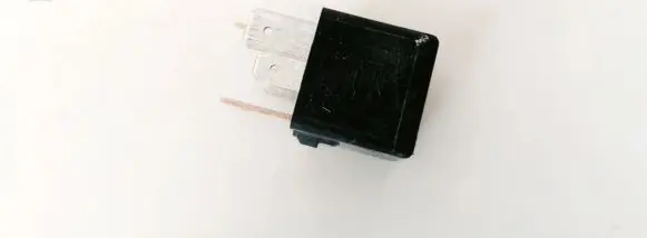 Volkswagen Touareg I Other relay 1k0951253a v23134j52x430