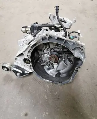 Dacia Sandero III Manual 6 speed gearbox JT4004 320107520R A339132