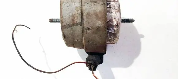 Audi A4 S4 B6 8E 8H Engine mount bracket 