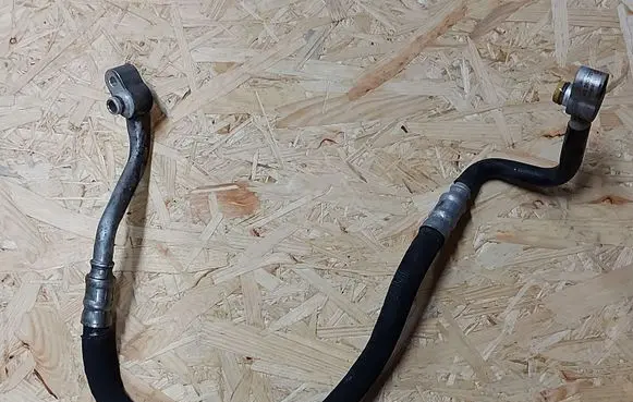 Audi A6 S6 C6 4F Air conditioning (A/C) pipe/hose 4F0260701M