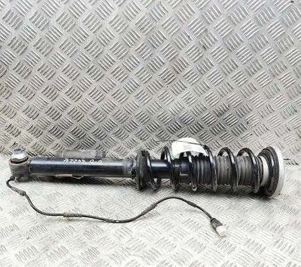 BMW 5 G30 G31 G38 Rear shock absorber/damper 6886888