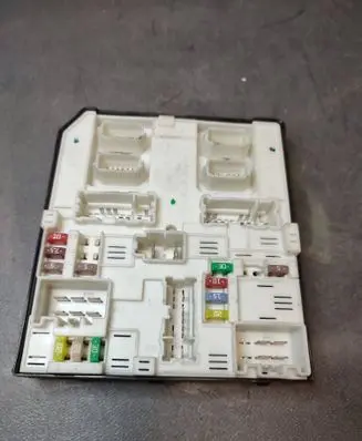 Renault Kangoo II Fuse module 284B69730R