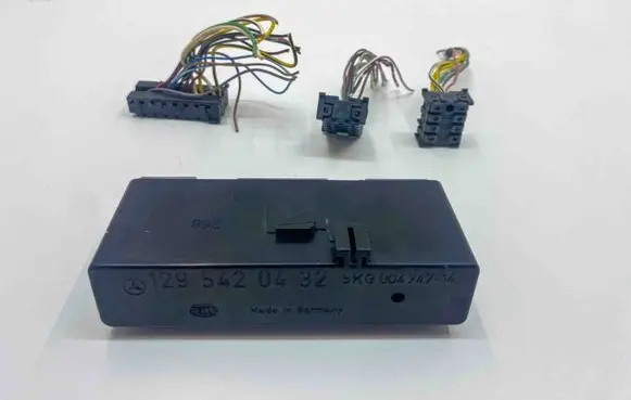 Mercedes-Benz SL R129 Light module LCM 1295420432 A1295420432