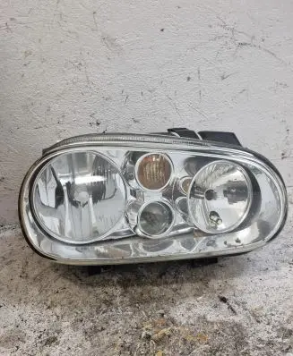 Volkswagen Golf IV Headlight/headlamp