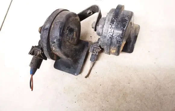 Volkswagen PASSAT B5 Horn signal e20092018