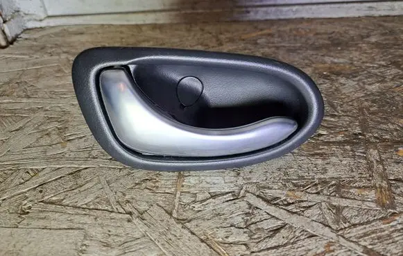 Nissan Primera Front door interior handle 500670054 500670006 82671