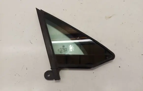 Volkswagen PASSAT B8 Front door vent window glass four-door 3G0845114F