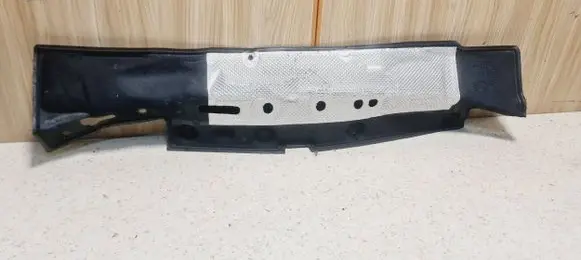 Volkswagen Golf VII Heat shield in engine bay 5G0863993