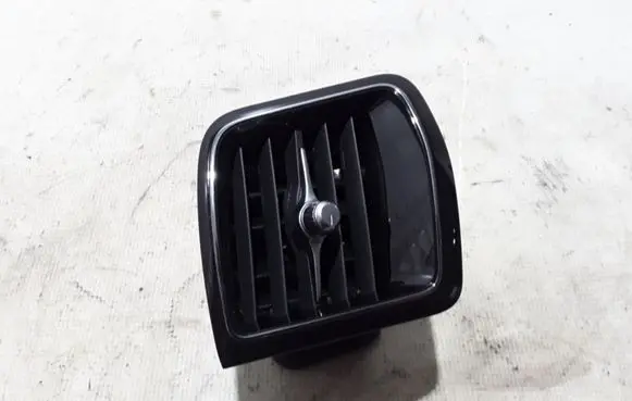 Volvo XC60 Dashboard side air vent grill/cover trim 31477273