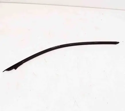BMW 2 F22 F23 Front door glass trim molding 7284415