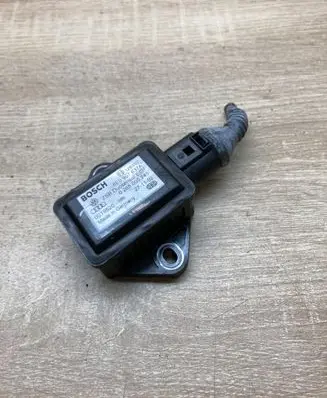 Audi A4 S4 B7 8E 8H ESP acceleration yaw rate sensor 8E0907637A 0265005245