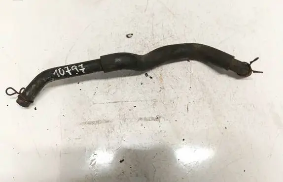 Engine coolant pipe/hose