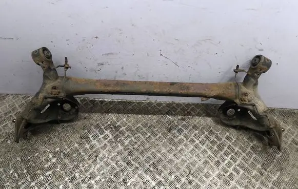Toyota Prius (XW30) Rear axle beam