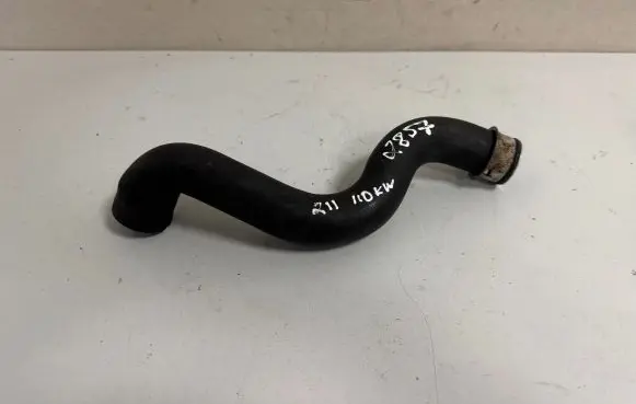 Mercedes-Benz E W211 Engine coolant pipe/hose