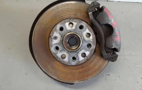 Volkswagen Golf VII Front wheel hub spindle knuckle