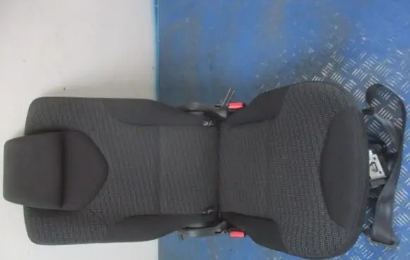 Peugeot 308 Second row seats 