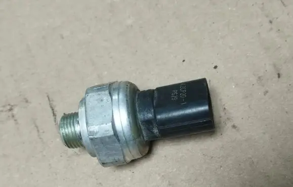 Acura RDX I Air conditioning (A/C) pressure sensor 42CP201