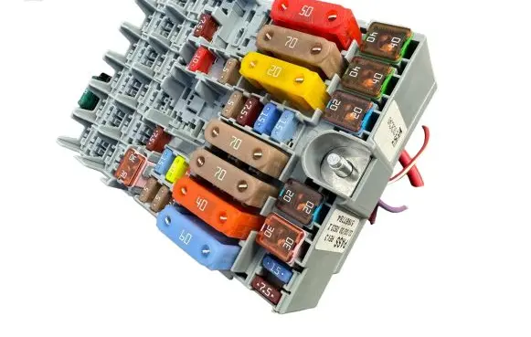 Jeep Renegade Fuse module 51987784 72C8C340