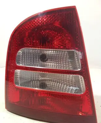 Skoda Octavia Mk2 (1Z) Rear/tail lights Zsb1U6945095 1U6945111 YU3X13451BA