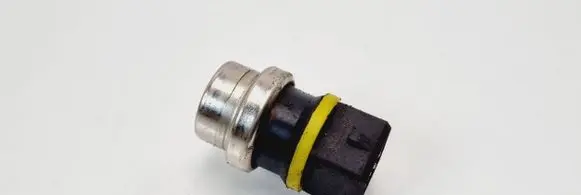 Volkswagen Polo III 6N 6N2 6NF Coolant temperature sensor 