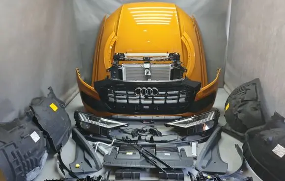 Audi Q8 Front piece kit 4M8941035 4M8941036 4M8853651AM