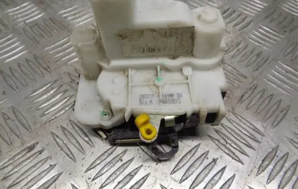 Fiat Panda II Rear door lock