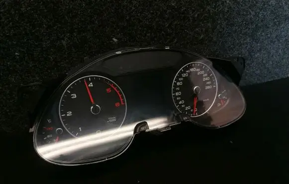 Audi A4 S4 B8 8K Speedometer (instrument cluster) 8K0920931C