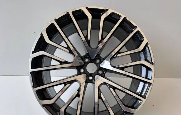 Audi RS Q8 R23 light alloy rim 4M8601025BN