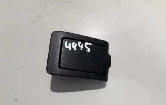 Mercedes-Benz C AMG W204 Other interior part A2046800136