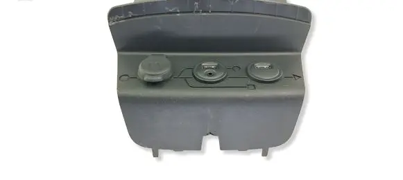 Peugeot 2008 I USB socket connector 9678374480