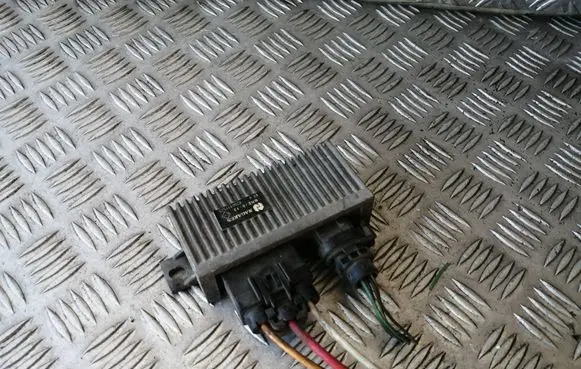 Renault Laguna II Glow plug pre-heat relay 7700111525 BRE612