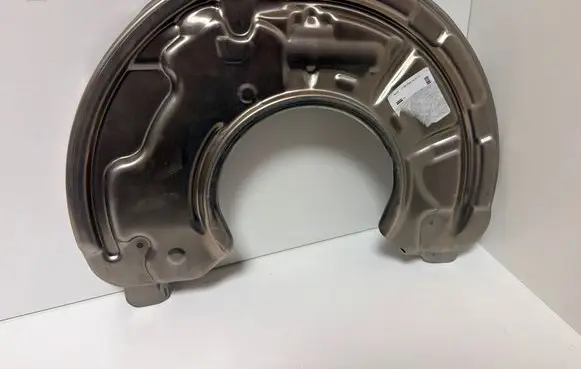 Mercedes-Benz S W222 Front brake disc dust cover plate A2224211320