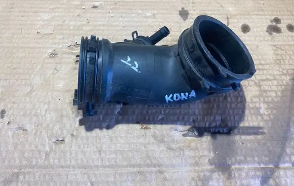 Hyundai Kona I Air intake hose/pipe 28140G2200