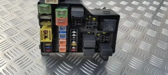 Volvo S40, V40 Fuse box set
