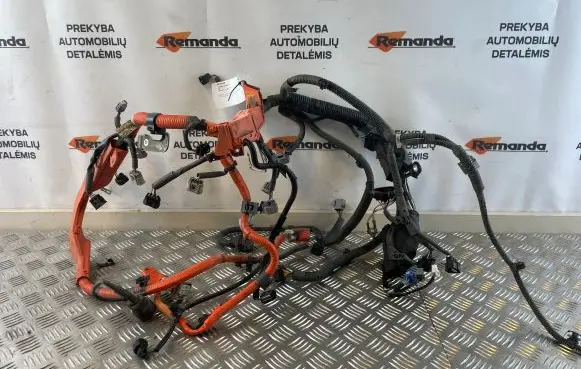 Toyota RAV 4 (XA40) Engine installation wiring loom 8212142F40