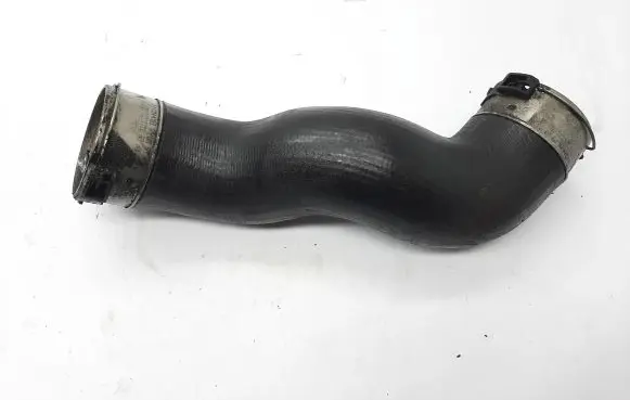 BMW 5 F10 F11 Intercooler hose/pipe 8516509