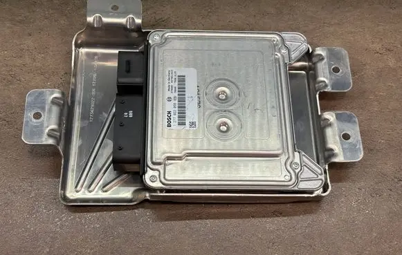 BMW 5 E60 E61 Steering rack control module 1277022098 6781462 0273011015