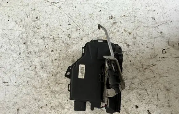 Audi A4 S4 B6 8E 8H Rear door lock 8E0839015C