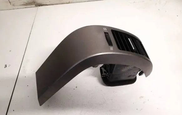 Dash center air vent grill