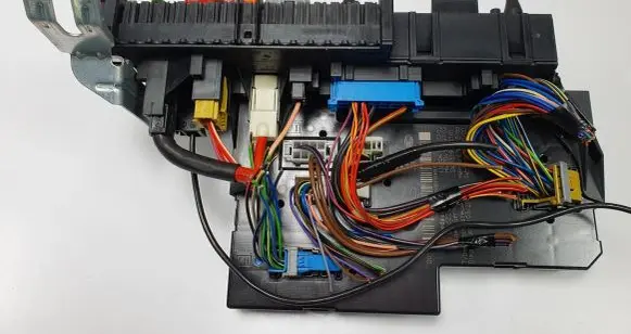 Mercedes-Benz C W204 SAM control unit 2049060205
