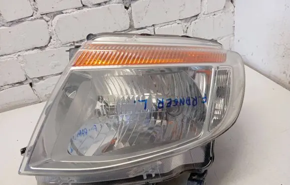 Ford Ranger Headlight/headlamp E111755612