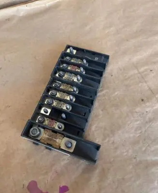 Volkswagen Transporter - Caravelle T5 Fuse module 7E6970187AQ