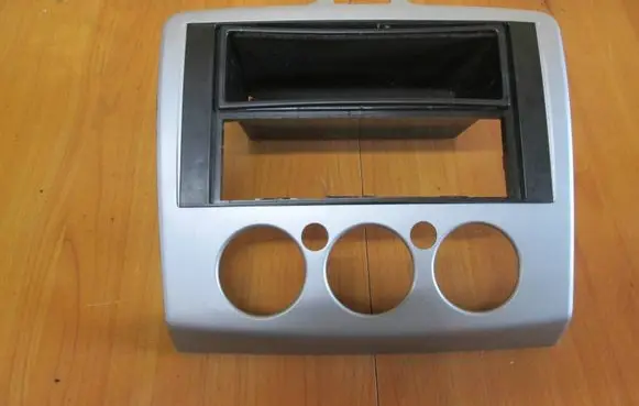 Ford Focus Central console control unit