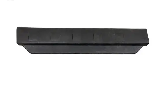 Front sill trim cover