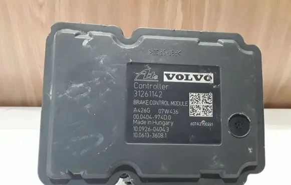 Volvo V70 ABS Pump 31261142 10021201514