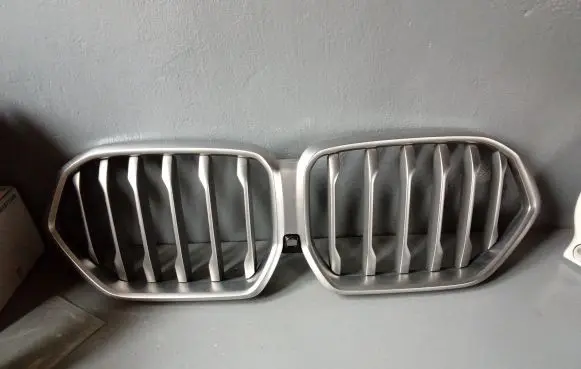 BMW X6 G06 Front bumper upper radiator grill 8494884 8494885 21454110