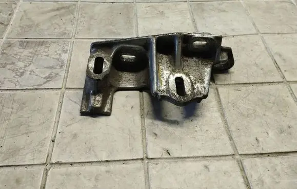 Ford Galaxy Engine mounting bracket 95VW6030AC 7M01996000